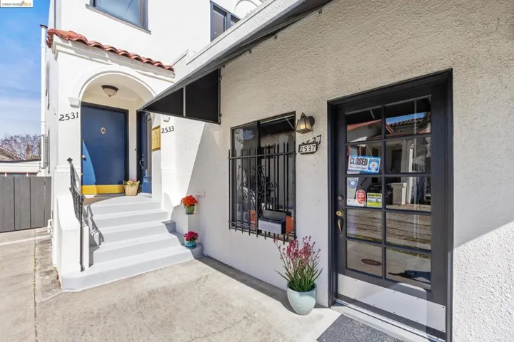 2531 Santa Clara Ave, Alameda, California 94501