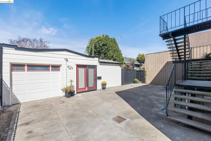 2531 Santa Clara Ave, Alameda, California 94501