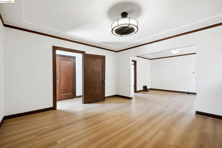 2531 Santa Clara Ave, Alameda, California 94501