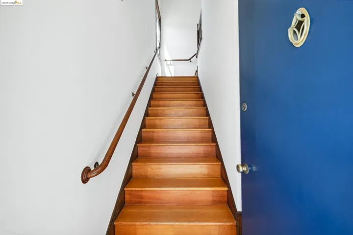 2531 Santa Clara Ave, Alameda, California 94501