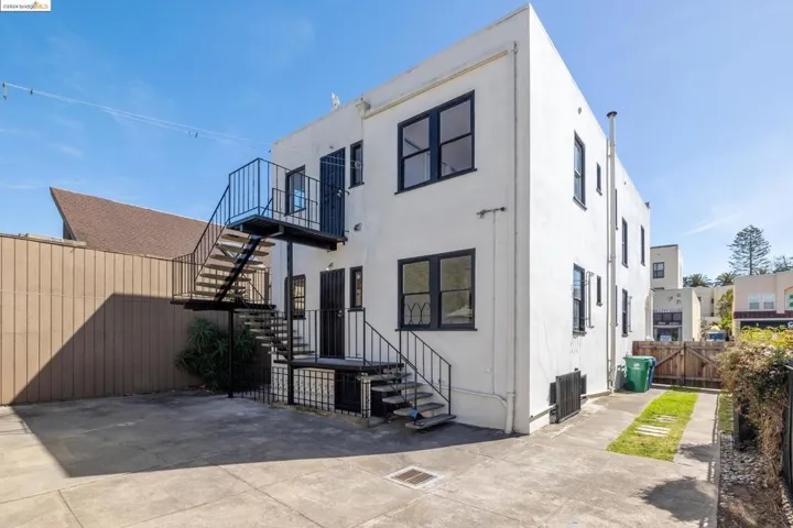 2531 Santa Clara Ave, Alameda, California 94501