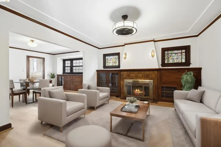 2531 Santa Clara Ave, Alameda, California 94501