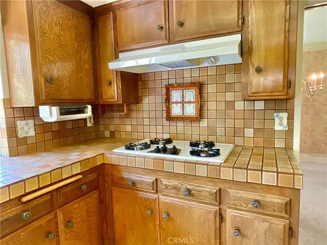 Gas cook top.