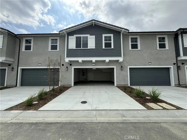 4252 S Hollyhock Paseo 51, Ontario, California 91761