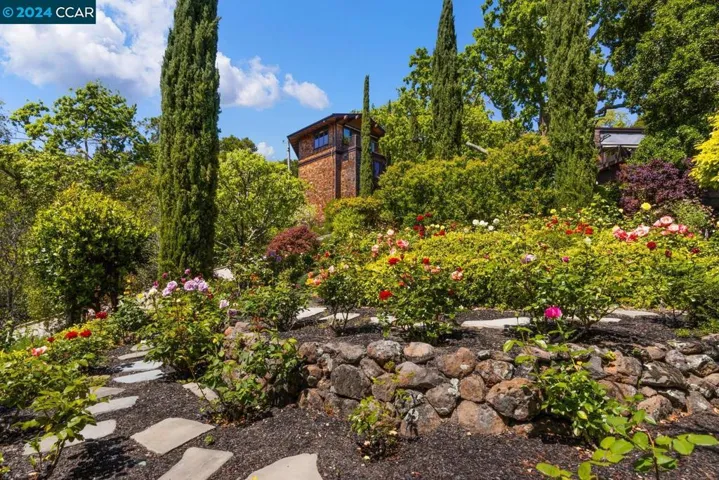 4110 Happy Valley Road, Lafayette, California 94549