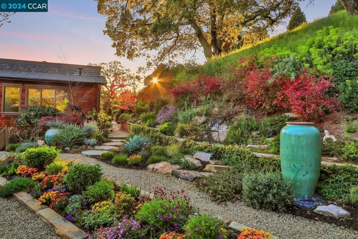 4110 Happy Valley Road, Lafayette, California 94549