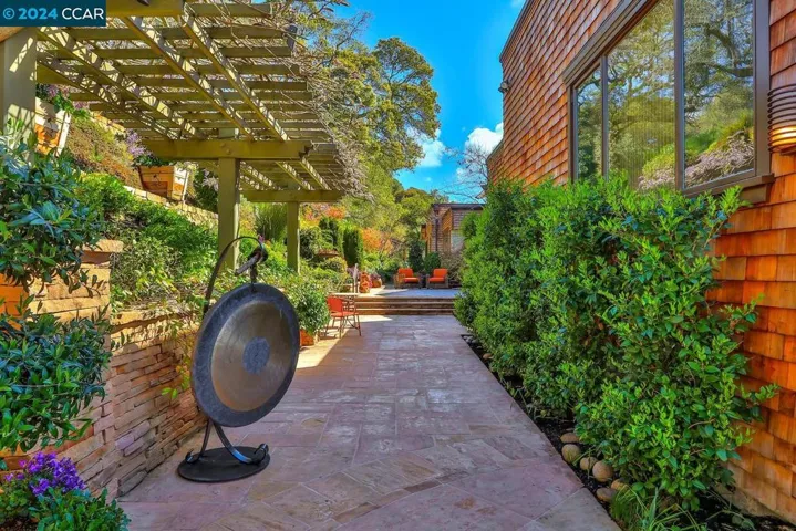 4110 Happy Valley Road, Lafayette, California 94549