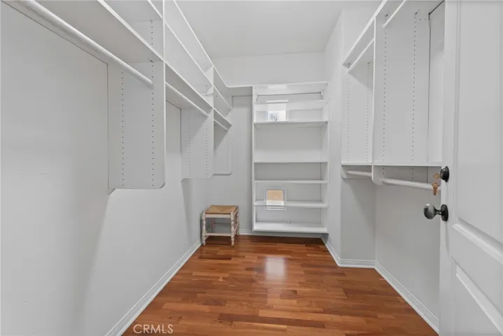 14 Corinthian Walk, Long Beach, California 90803