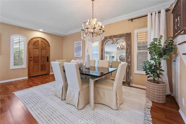 14 Corinthian Walk, Long Beach, California 90803