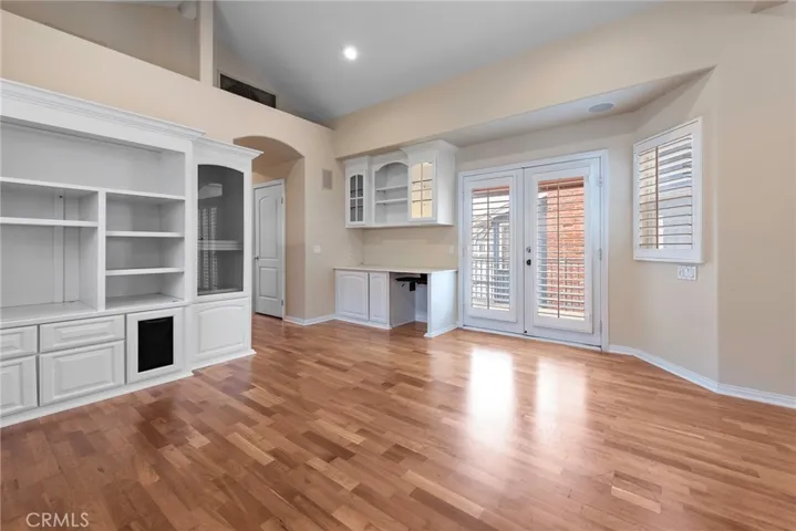 14 Corinthian Walk, Long Beach, California 90803