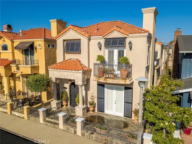14 Corinthian Walk, Long Beach, California 90803