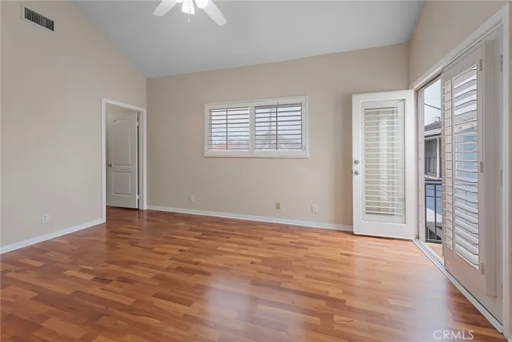 14 Corinthian Walk, Long Beach, California 90803