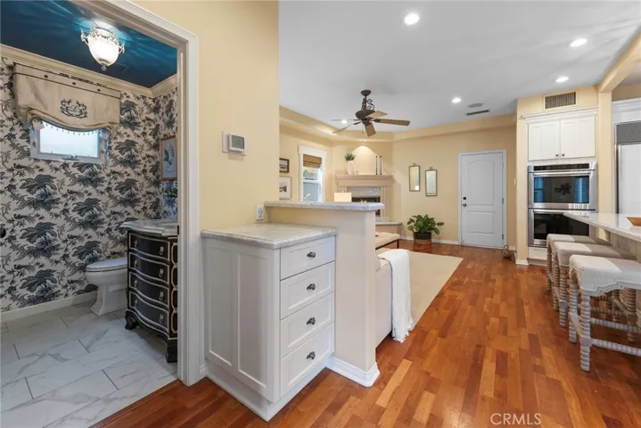 14 Corinthian Walk, Long Beach, California 90803