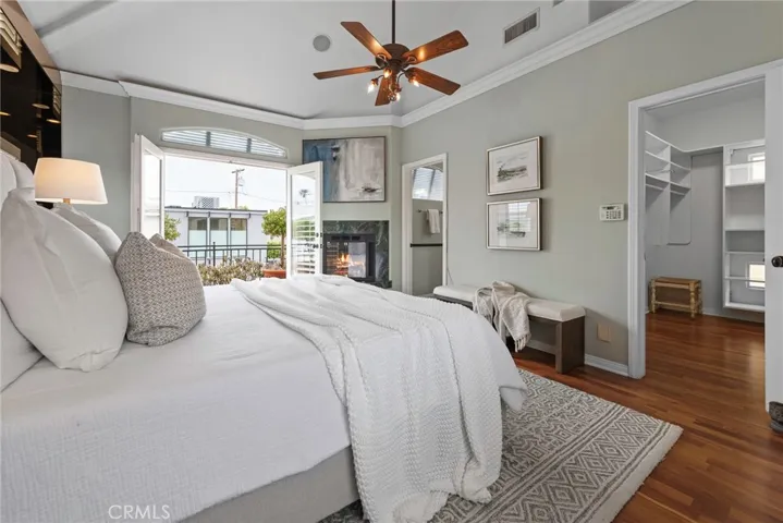 14 Corinthian Walk, Long Beach, California 90803