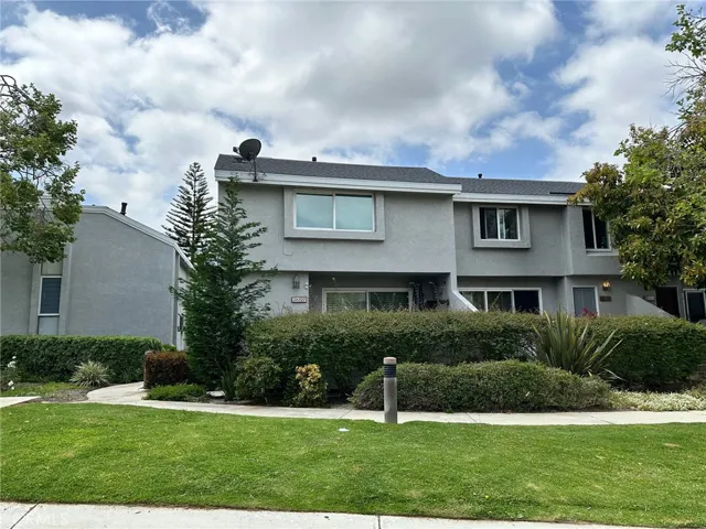 26327 Spring Creek Circle 33, Lake Forest, California 92630