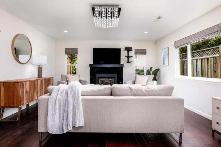 578 Maybell Avenue, Palo Alto, California 94306