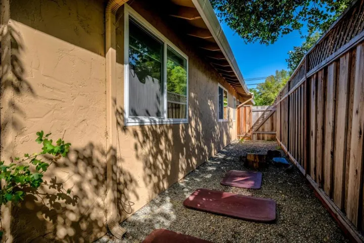 578 Maybell Avenue, Palo Alto, California 94306