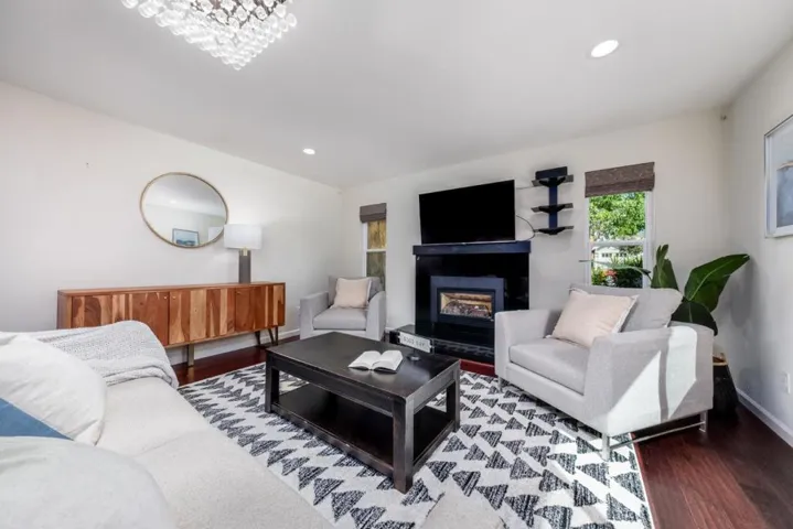 578 Maybell Avenue, Palo Alto, California 94306