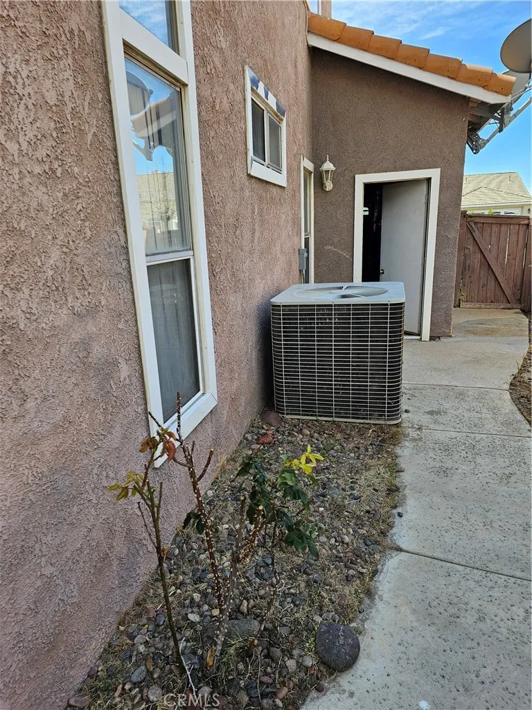 12530 Loma Verde Drive, Victorville, California 92392 home-pic-18