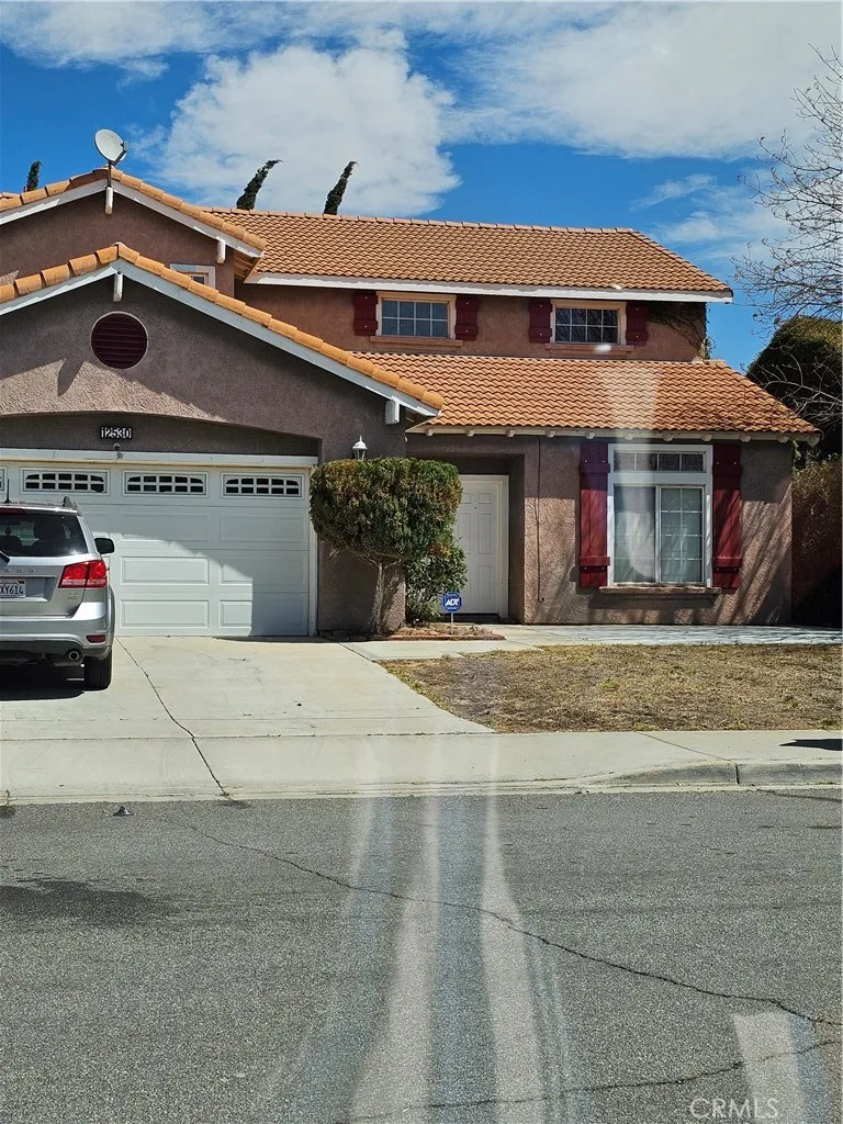 12530 Loma Verde Drive, Victorville, California 92392 home-pic-1