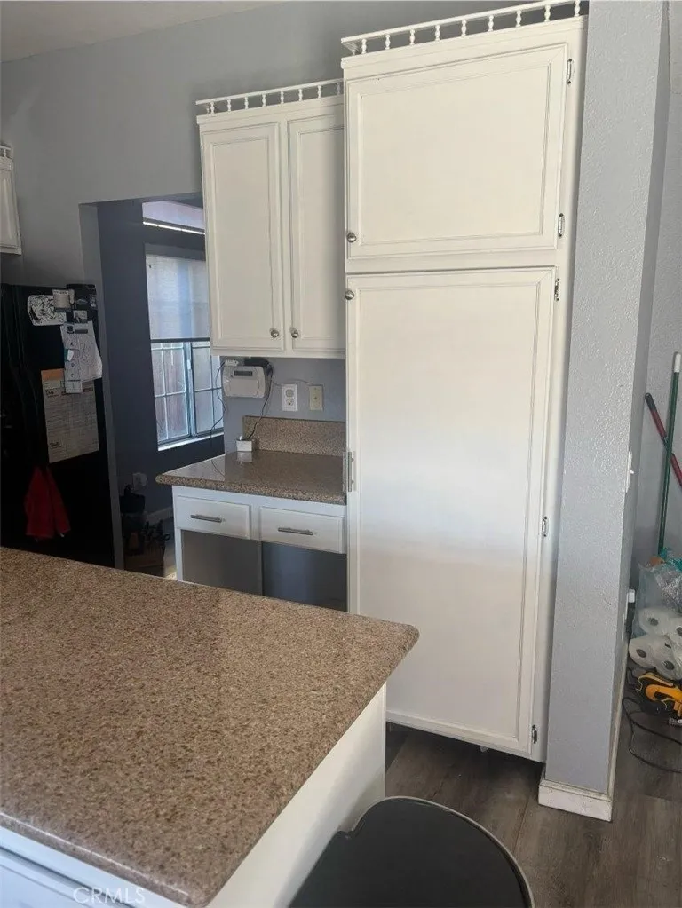 12530 Loma Verde Drive, Victorville, California 92392 home-pic-8