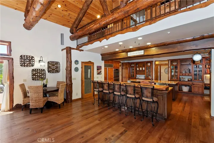 1011 Black Oaks Drive, Lake Arrowhead, California 92352