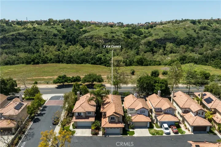 Located in the desirable Villavante Tract!