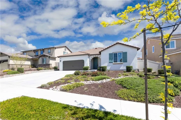 34352 Falls View Way, Murrieta, California 92563