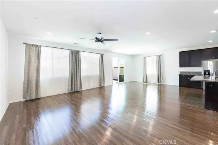 34352 Falls View Way, Murrieta, California 92563