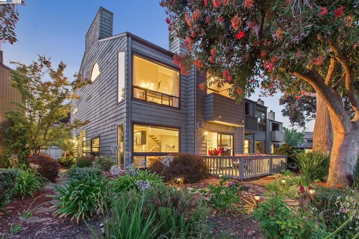 1308 Crown Drive, Alameda, California 94501