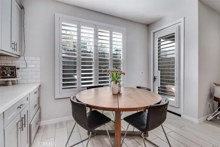 SPACE FOR DINING...