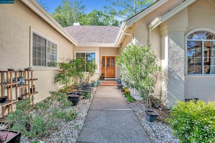 477 Falling Star Ct, Santa Rosa, California 95409