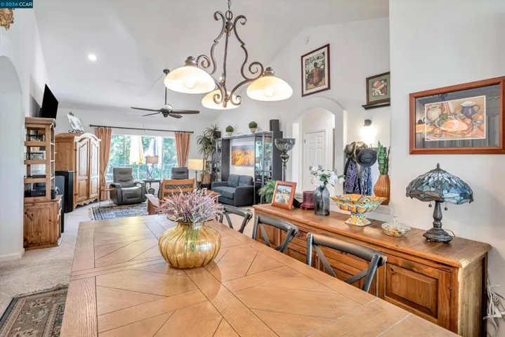 477 Falling Star Ct, Santa Rosa, California 95409