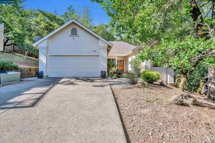 477 Falling Star Ct, Santa Rosa, California 95409