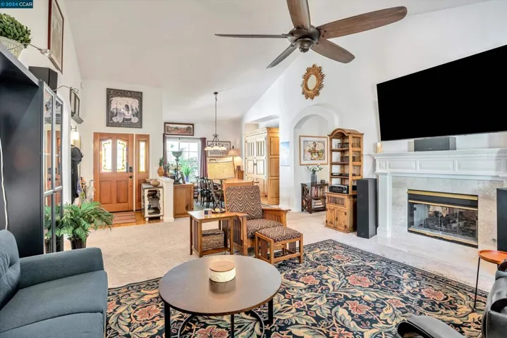 477 Falling Star Ct, Santa Rosa, California 95409