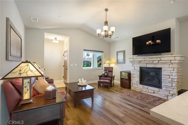 18 Redding Ct, Chico, California 95926