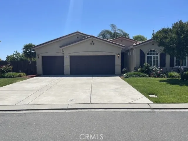 9695 Heatherhearst Drive, Chowchilla, California 93610