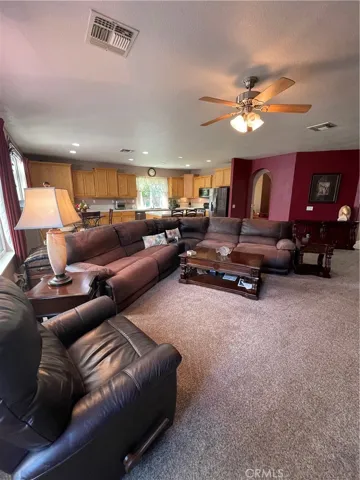 9695 Heatherhearst Drive, Chowchilla, California 93610