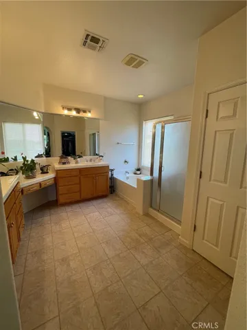 9695 Heatherhearst Drive, Chowchilla, California 93610