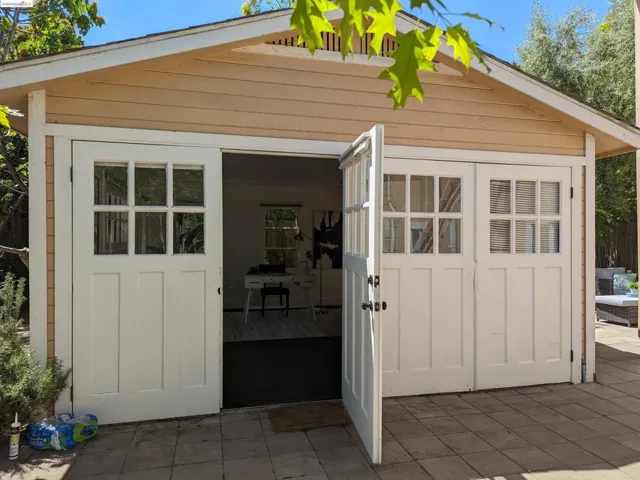 667 46th St, Oakland, California 94609