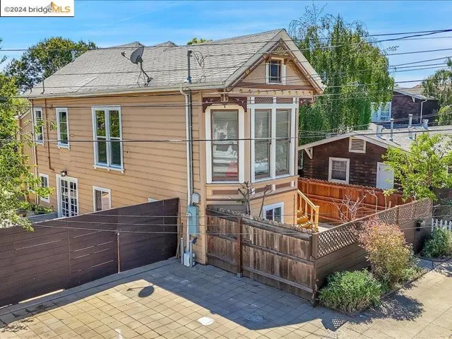 667 46th St, Oakland, California 94609