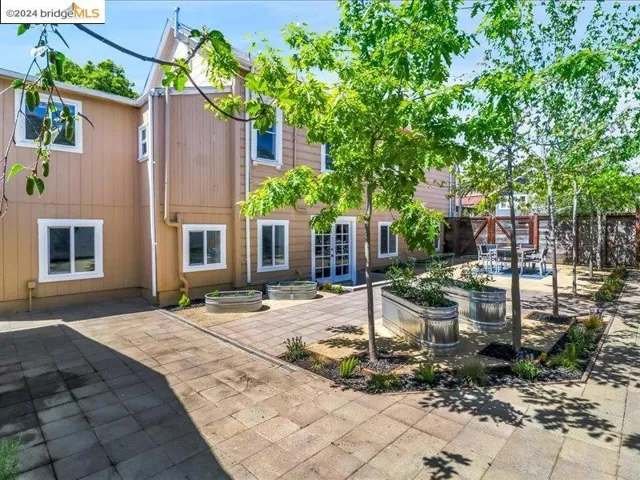 667 46th St, Oakland, California 94609