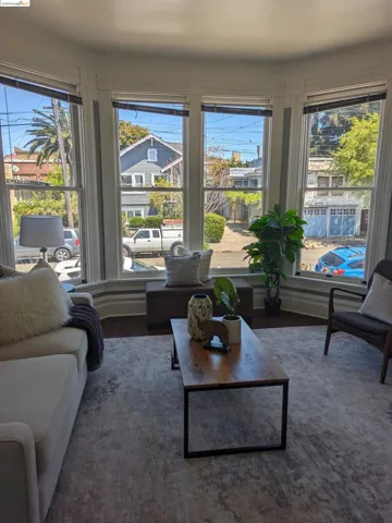 667 46th St, Oakland, California 94609