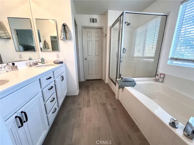 1559 Carleton Court, Corona, California 92881