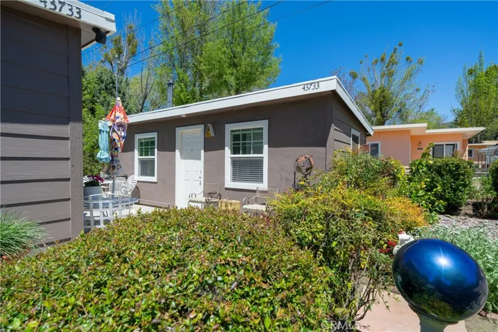 43733 Lake Hughes Road, Lake Hughes, California 93532