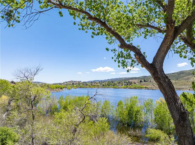 43733 Lake Hughes Road, Lake Hughes, California 93532