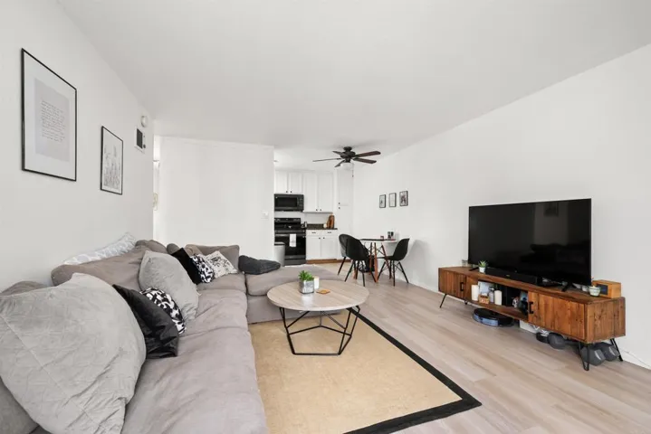 6333 Mount Ada Road 170, San Diego, California 92111