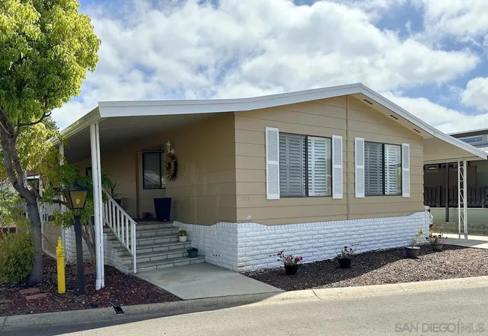 5229 Don Valdez Drive, Carlsbad, California 92010