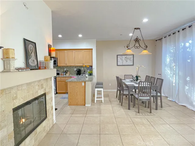 6825 Simmons Way, Moorpark, California 93021
