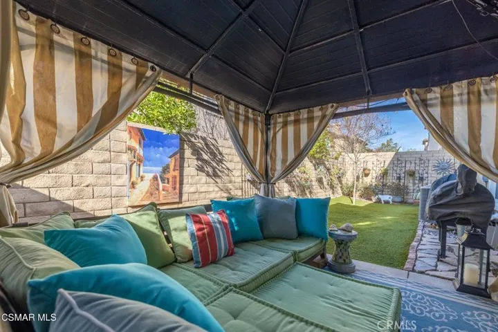 6825 Simmons Way, Moorpark, California 93021